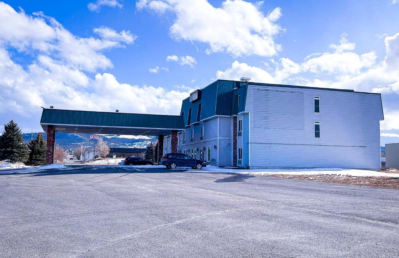 Helena Inn - Airport Exteriör bild